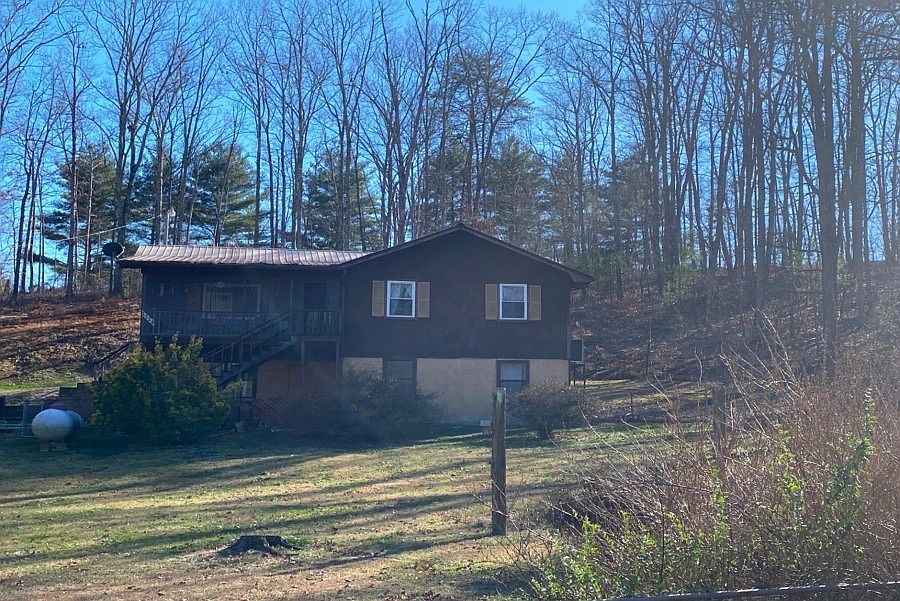 1st image of 1724 Euchee Chapel Rd