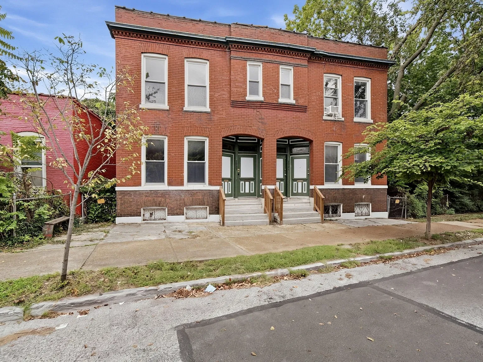 2921 Pennsylvania Ave — Photo 1
