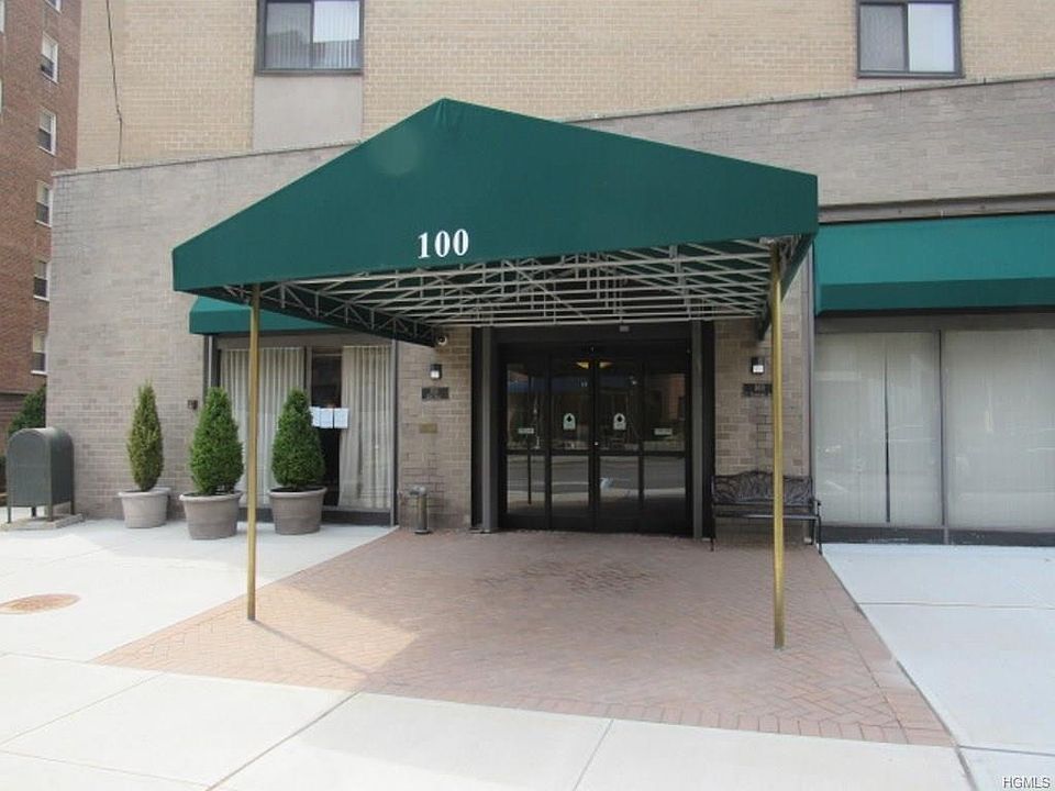 1st image of 100 E Hartsdale Ave APT 2ME