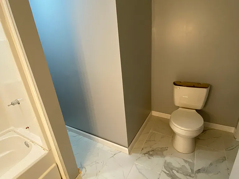 15 N Hammett St — Photo 7