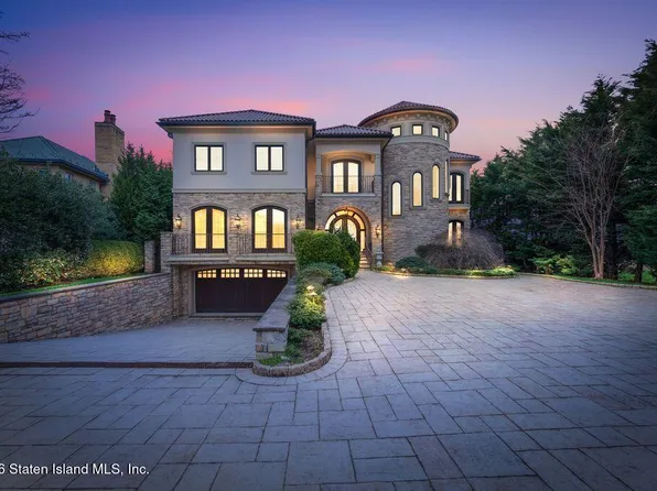 40 Wakefield Rd, Staten Island, NY 10312