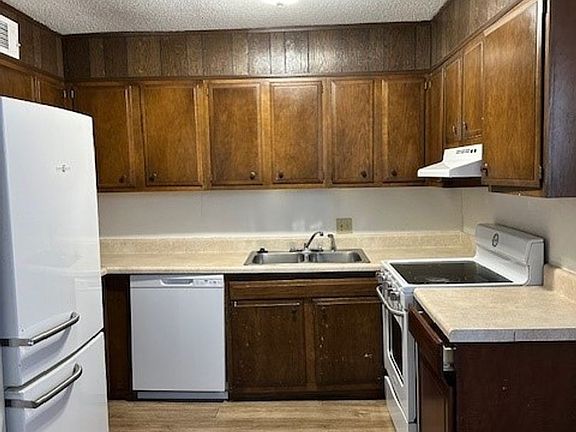 3rd image of 1501 E Holston Ave #Holston2