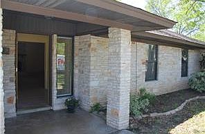 3rd image of 521 Dennis Dr
