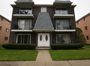 6139 Marshall Ave #101, Chicago Ridge, IL 60415