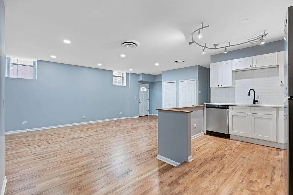 2 bed, 1000 sqft, $2,750 — Photo 4