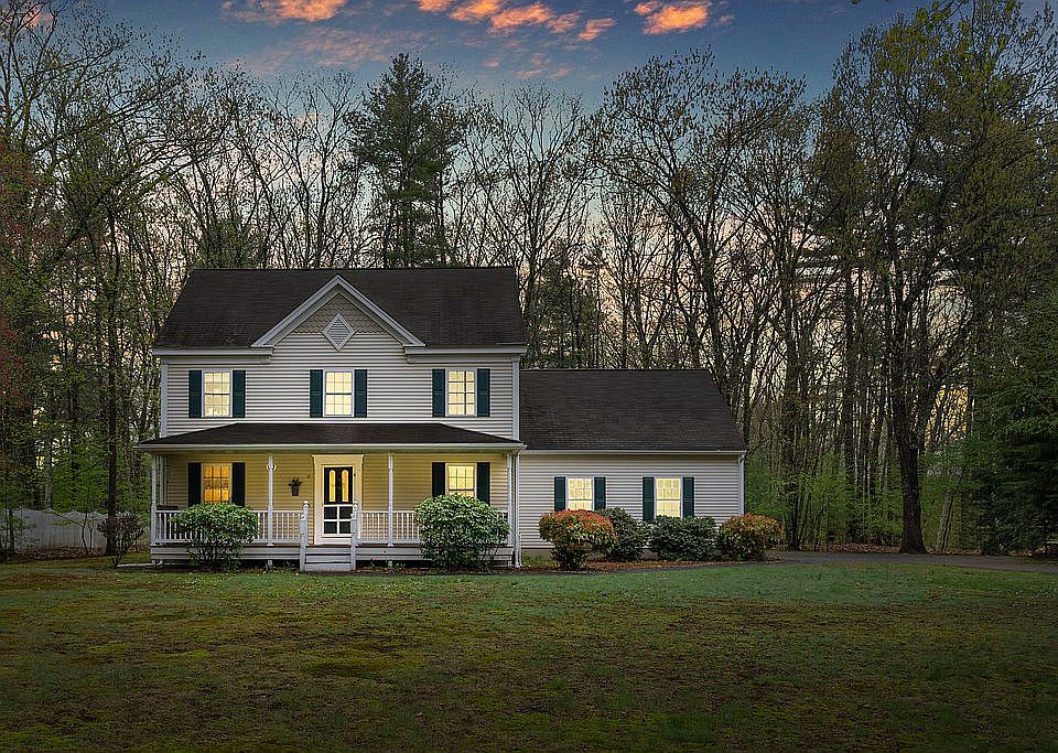 1st image of 12 Gilson Rd