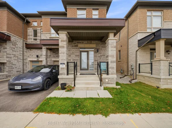 80 Tempel St, Richmond Hill, ON L4E 1K6