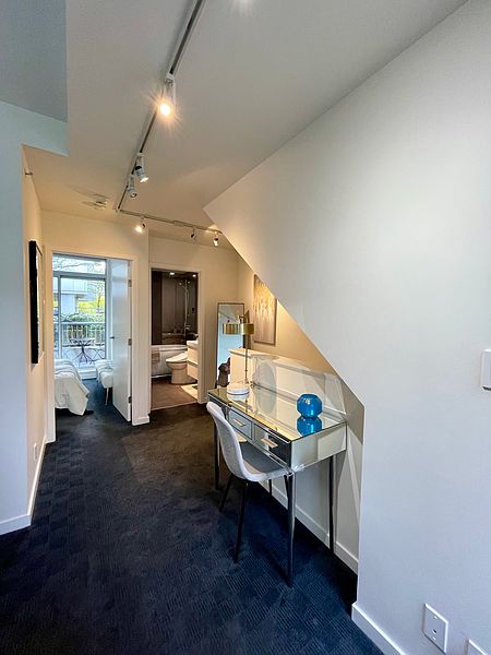 Vancouver Townhouse for rent - 2 Bedrooms — photo 3