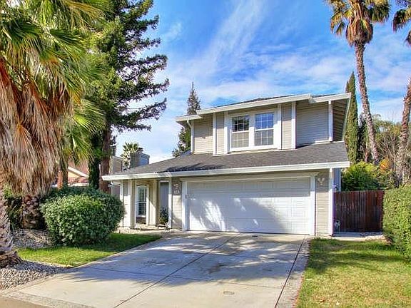 2nd image of 5705 Laguna Oaks Dr
