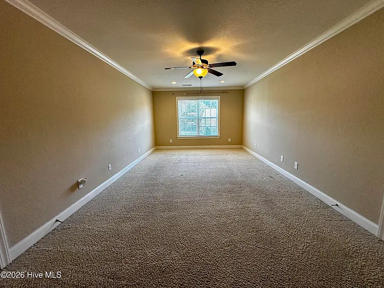 1855 Cambria Dr #B — Photo 9