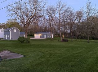 412 W High St, Spring Valley, MN 55975