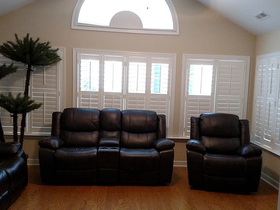 4th image of 270 Lone Oak Cir