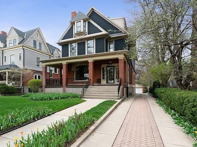 Greenwood Avenue was largely undeveloped when agent Charles H. Hawkins built this house in Kenwood w