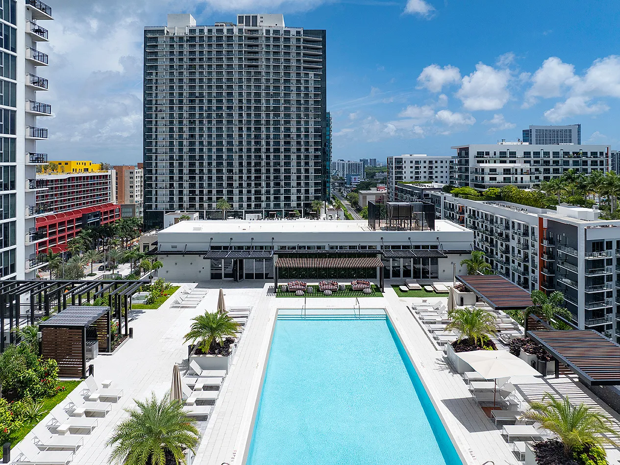 Cortland Midtown Miami — Photo 1