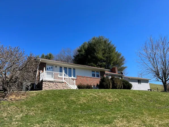 178 English St, Tazewell, VA 24651