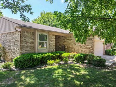 458 Sandehurst Dr, Grand Blanc, MI, 48439