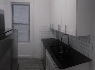 2821 33rd St APT 2B, Astoria, NY 11102