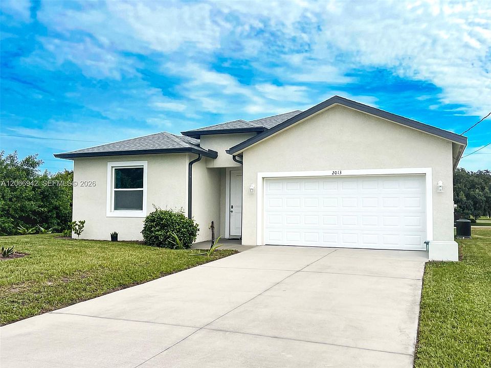 1st image of 2013 Odessa Cir