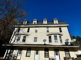 383 Old Route 940 APT 301, Pocono Pines, PA 18350