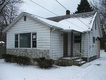 1st image of 240 Eastern Ave