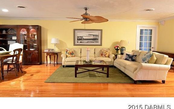 3rd image of 469 Druid Cir