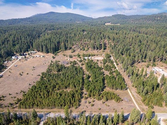 2nd image of 3692 Spring Valley Rd
