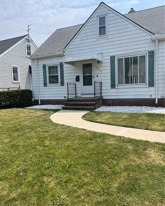 1st image of 4653 W 146th St