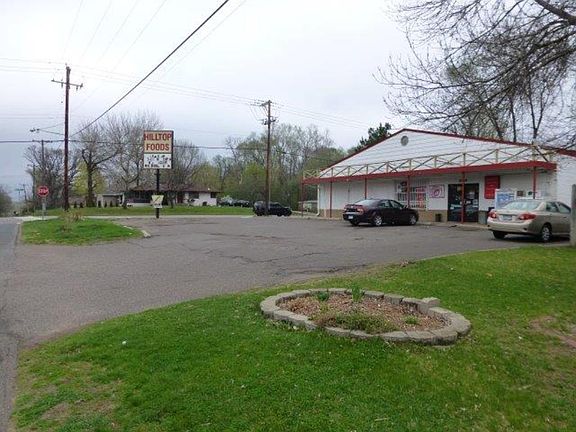 3rd image of 2150 McMenemy St