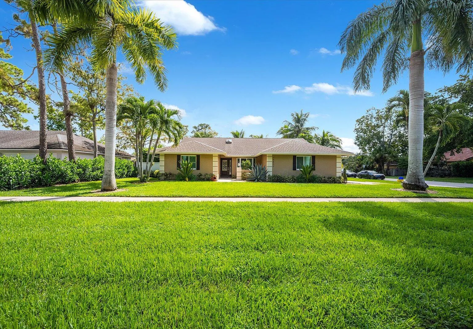 4 bed, 2.5 bath, 1882 sqft, $7,500 — Photo 1