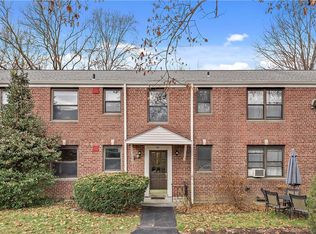 62 Rockledge Rd APT 2A, Hartsdale, NY 10530