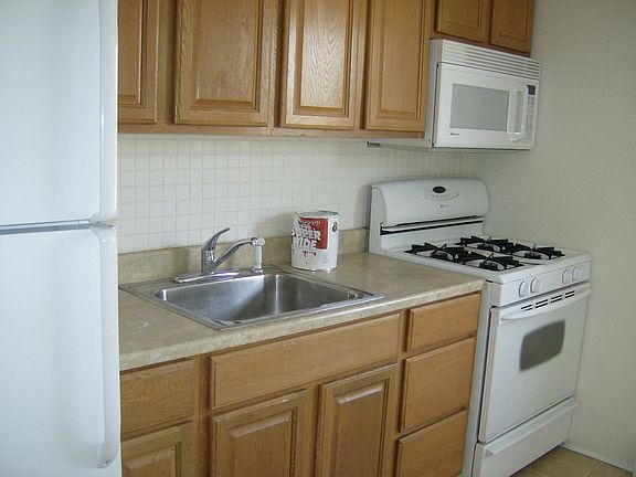 4th image of 725 Joralemon St Unit 78