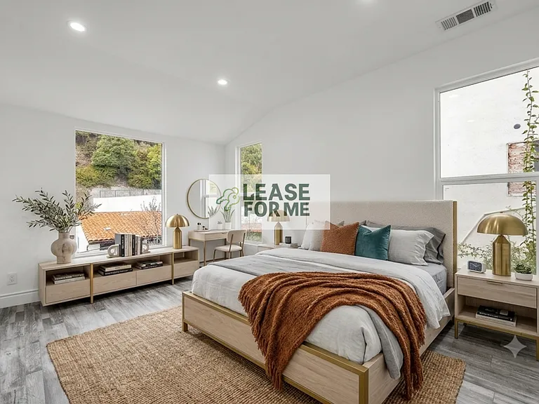 9848 Portola Dr — Photo 3