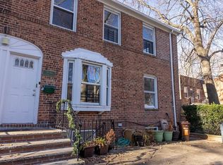 39-40 46th St #2, Sunnyside, NY 11104