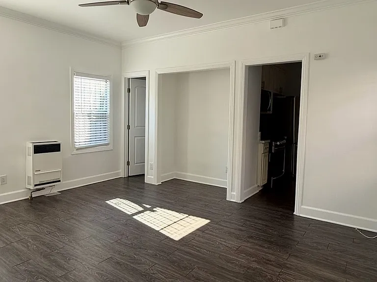 4118 1/2 S Naomi Ave — Photo 6