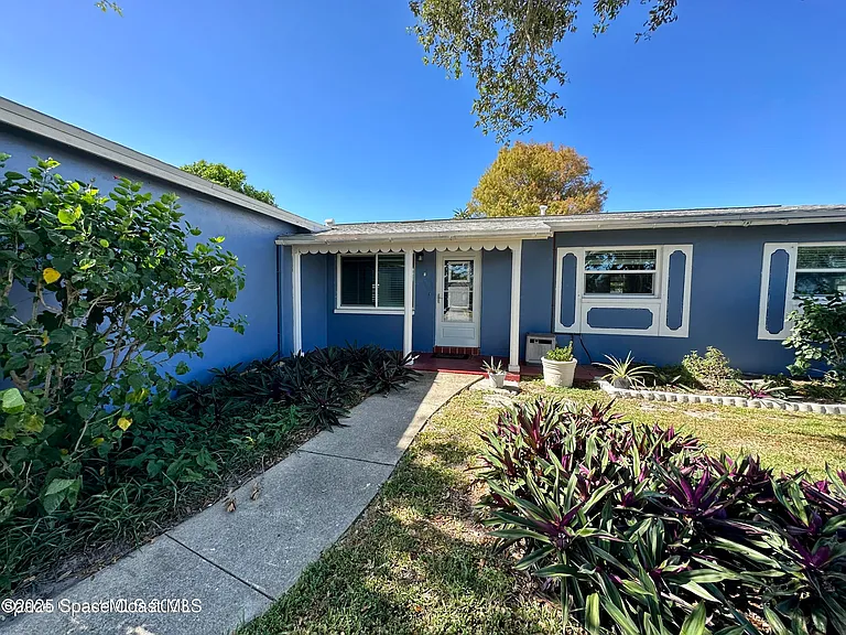 940 Garden Rd — Photo 1