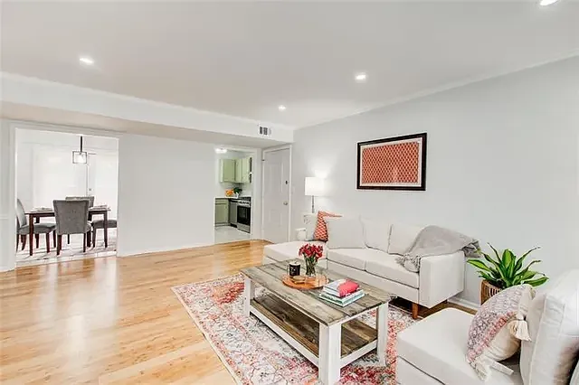 5513 Kingsport Dr — Photo 1