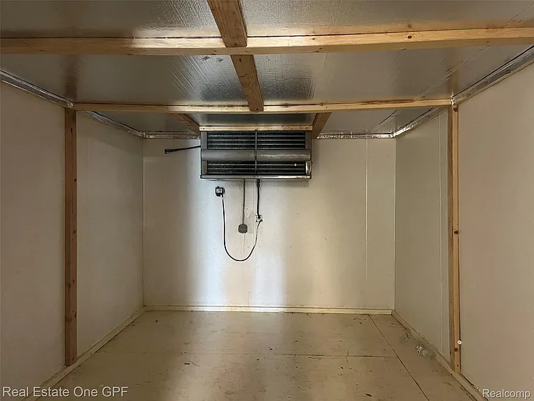 8216 Lakeshore Rd #1 — Photo 15