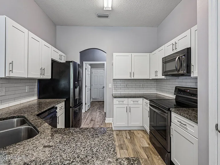 3954 Trail Ridge Rd — Photo 16