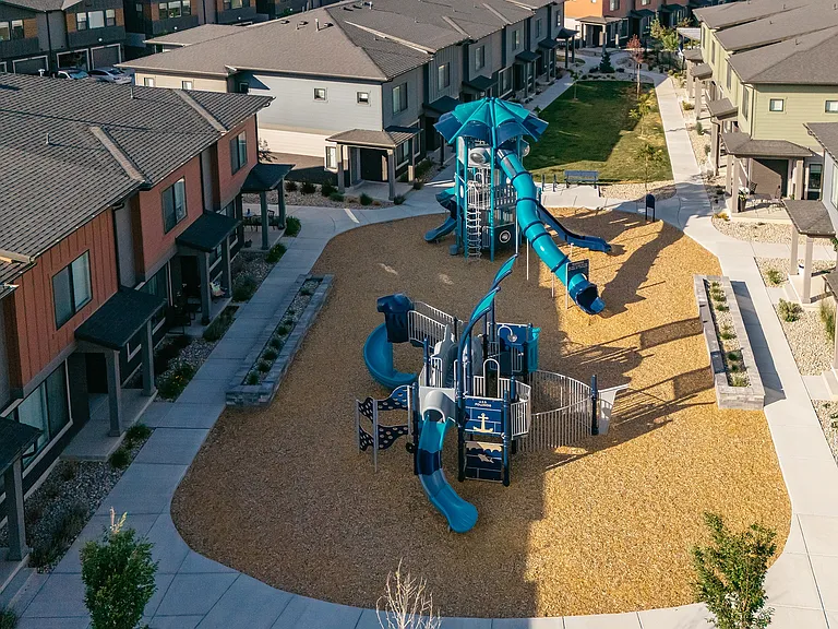 H2O Townhomes — Photo 29