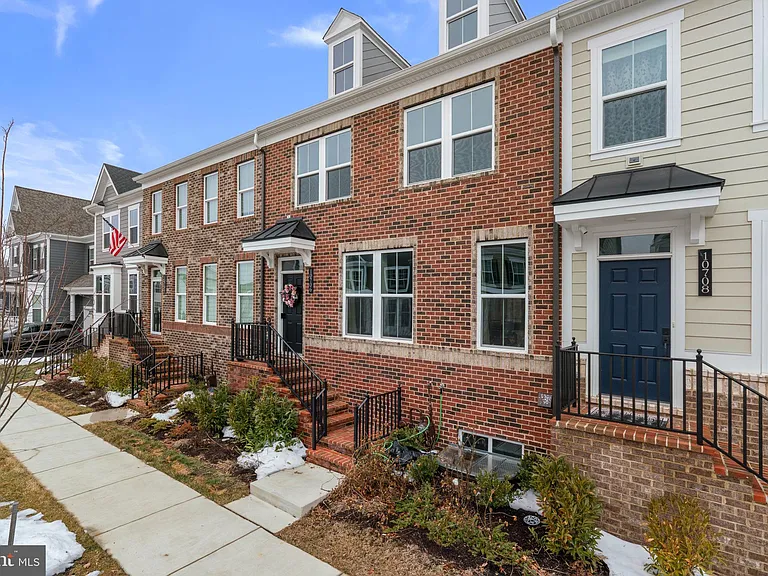 10706 Larkswood St — Photo 45