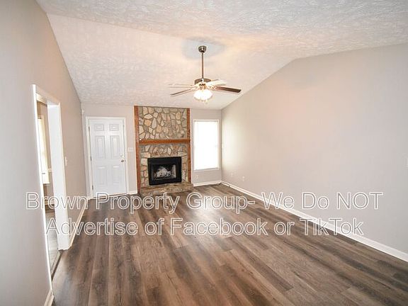 3rd image of 6313 Applewhite Rd