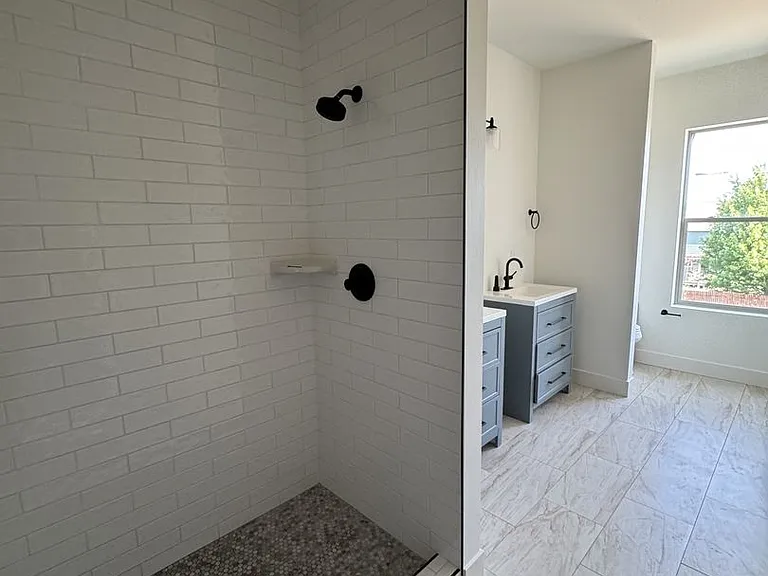 17 Grove Ln — Photo 13