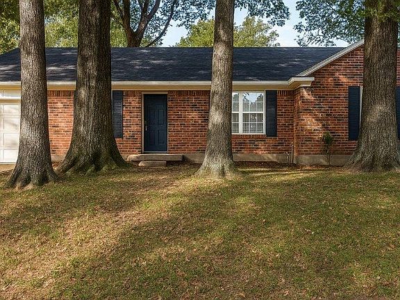 2nd image of 3659 Naylor Dr