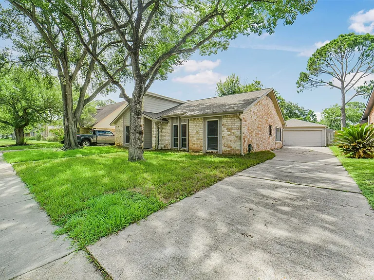 21323 Park Bluff Dr — Photo 50