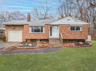 148 Forge Rd, Calverton, NY 11933
