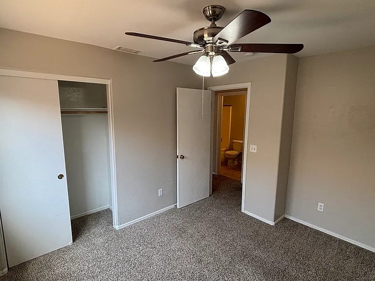 15070 N 150th Ln — Photo 17