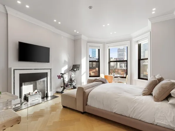 160 Commonwealth Ave APT 410, Boston, MA 02116