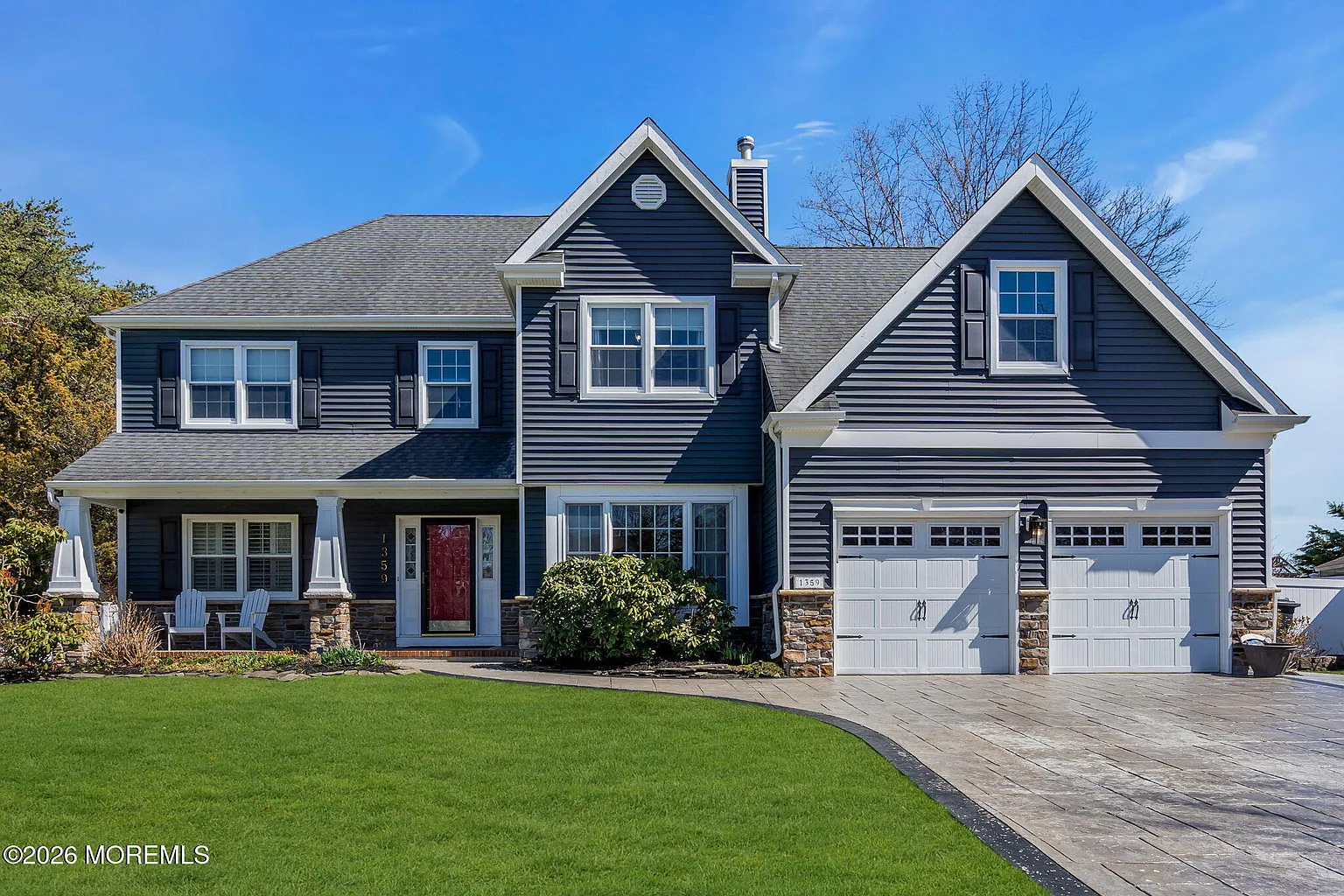 1359 Wave Crest Court photo 1