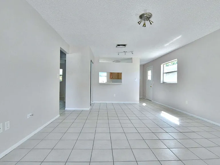 15648 Morgan St #B — Photo 2