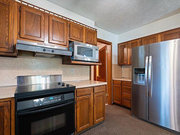 5th image of 1220 Windsor Way
